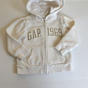 Toddler gap sweatshirt size 3T